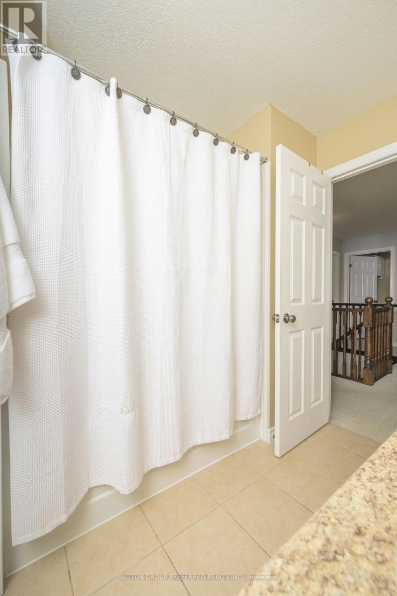 1141 Foxcreek Road, London North, Ontario  N6G 0C3 - Photo 31 - X12408232