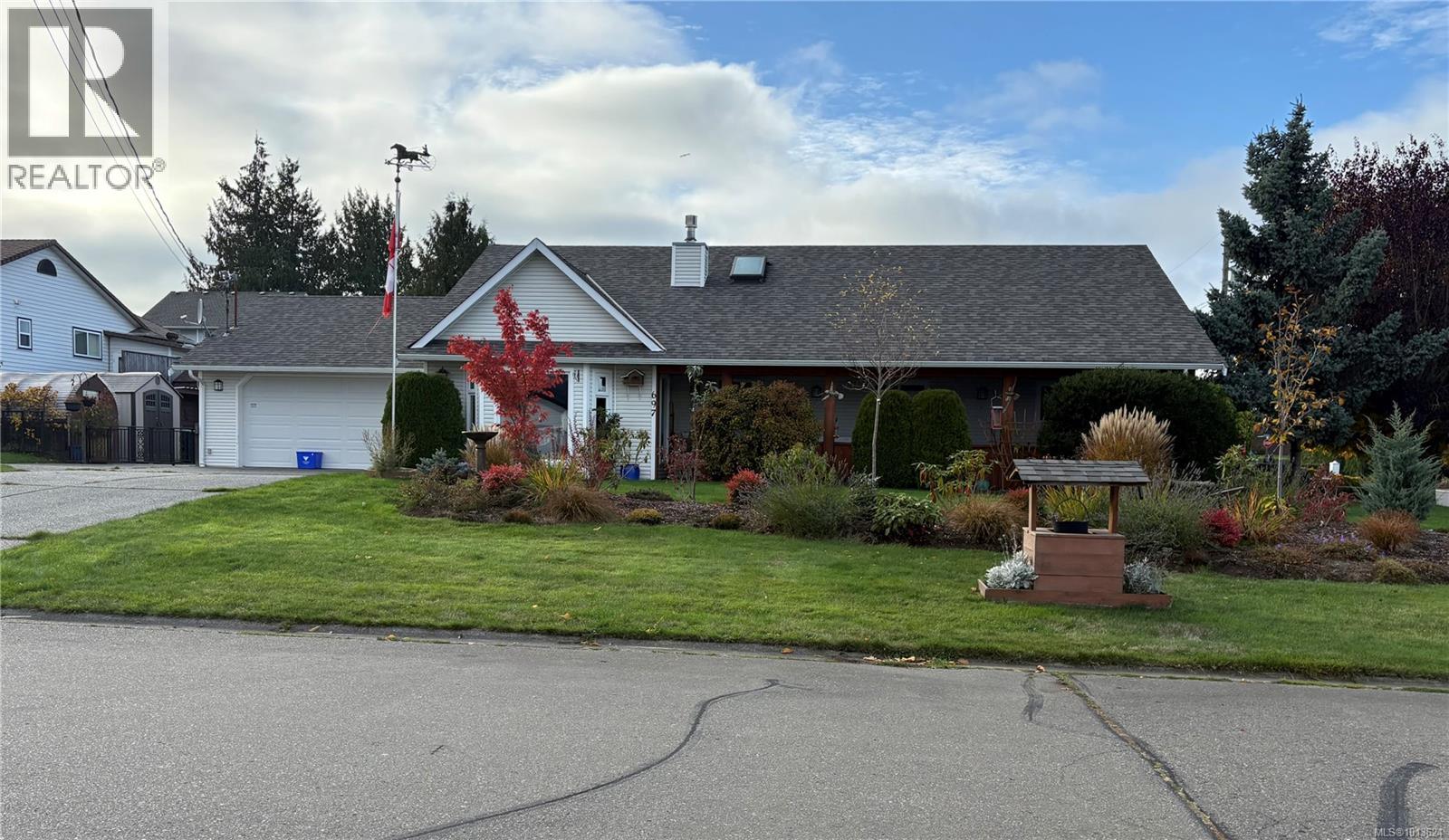 Property at 697 Woodburn St image 4