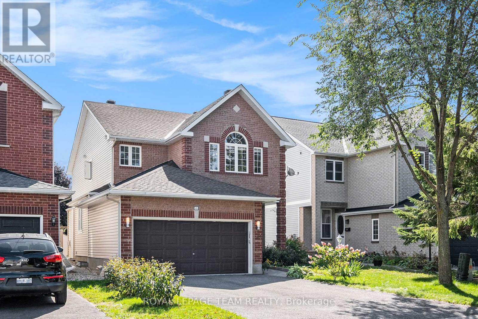 45 Boulder Way, Ottawa, Ontario  K2J 4R5 - Photo 2 - X12408227