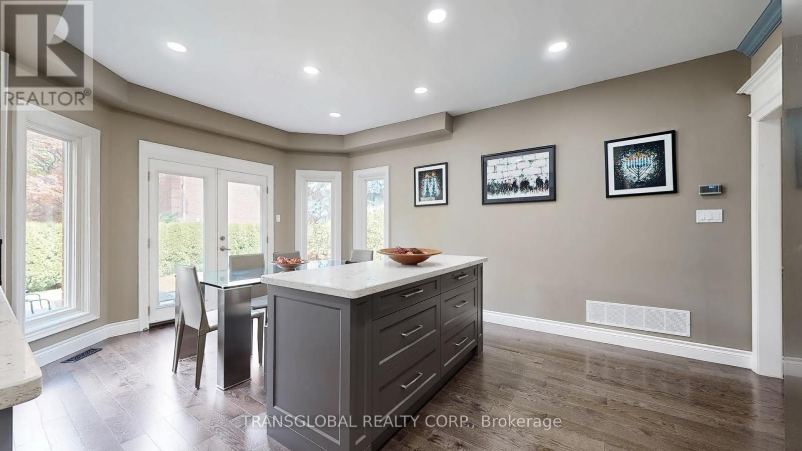 458 Beverley Glen Boulevard, Vaughan, Ontario  L4J 7S2 - Photo 8 - N12408230