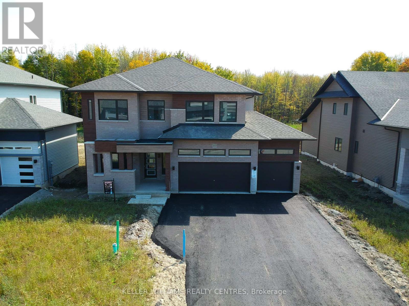3157 Searidge Street, Severn, Ontario  L3V 8R1 - Photo 1 - S12408238