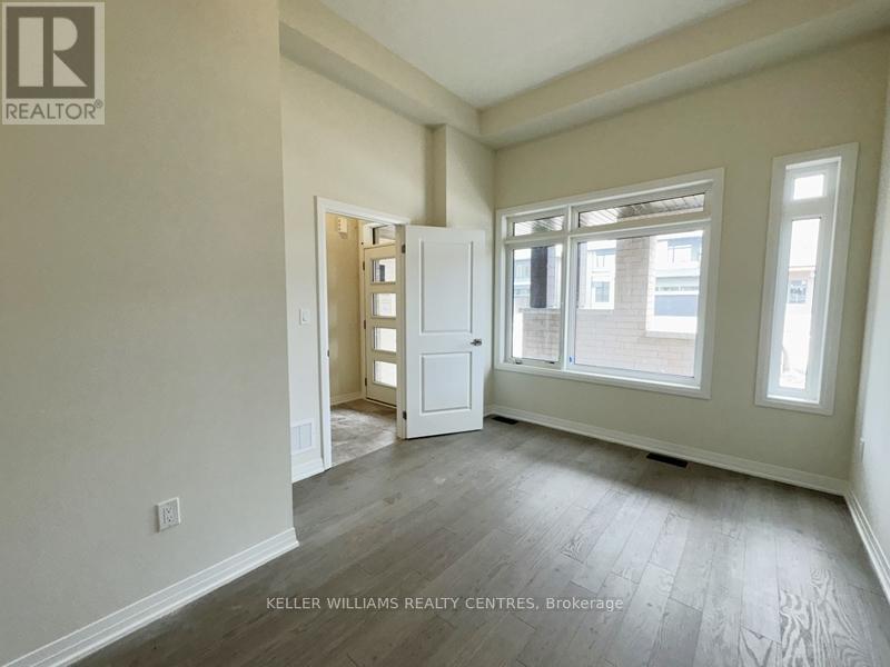 3157 Searidge Street, Severn, Ontario  L3V 8R1 - Photo 5 - S12408238
