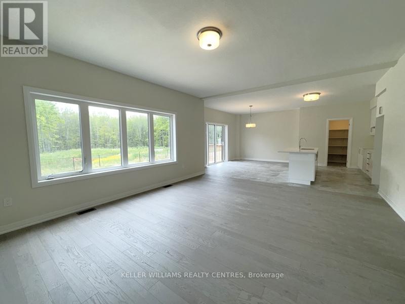 3157 Searidge Street, Severn, Ontario  L3V 8R1 - Photo 9 - S12408238
