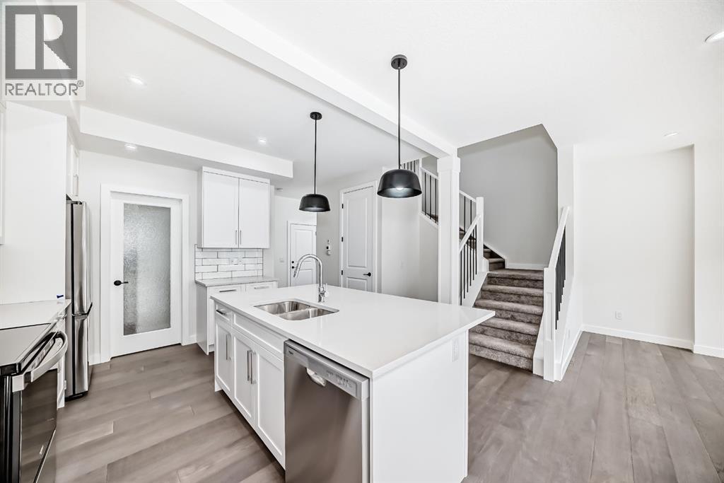 132 Waterford Way, Chestermere, Alberta  T1X 2Z9 - Photo 11 - A2210558