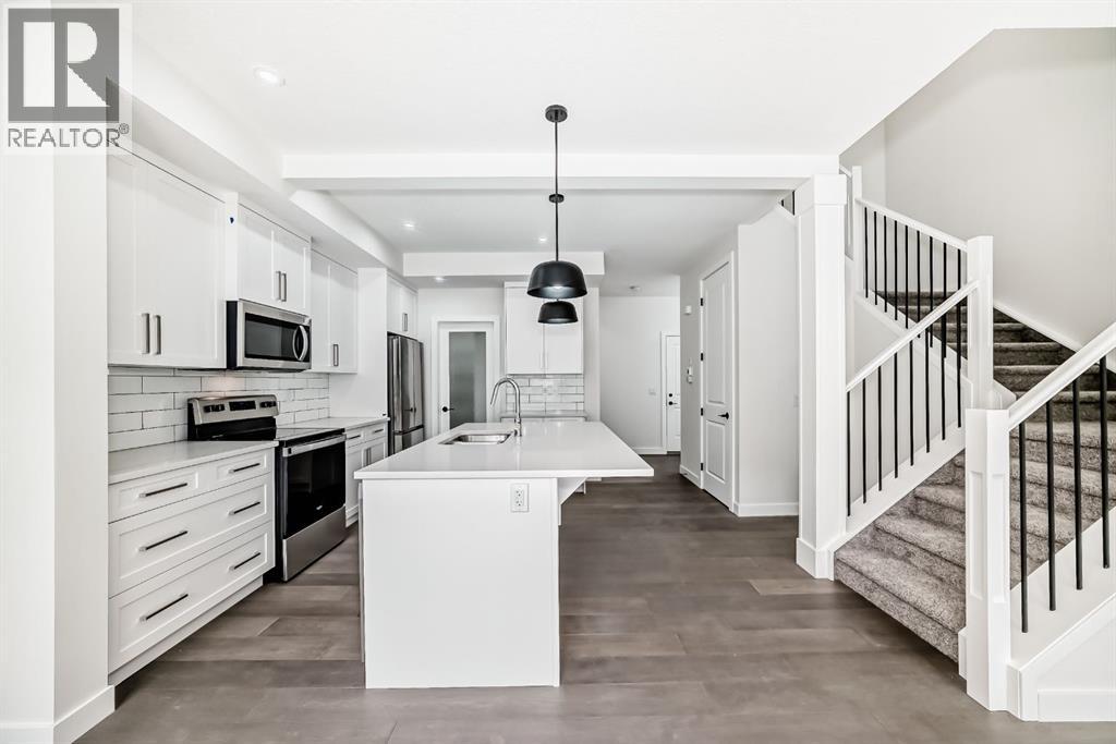 132 Waterford Way, Chestermere, Alberta  T1X 2Z9 - Photo 6 - A2210558