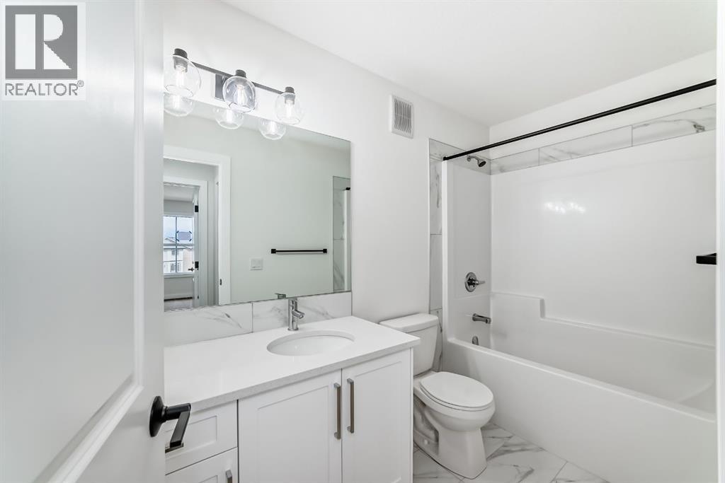 132 Waterford Way, Chestermere, Alberta  T1X 2Z9 - Photo 35 - A2210558