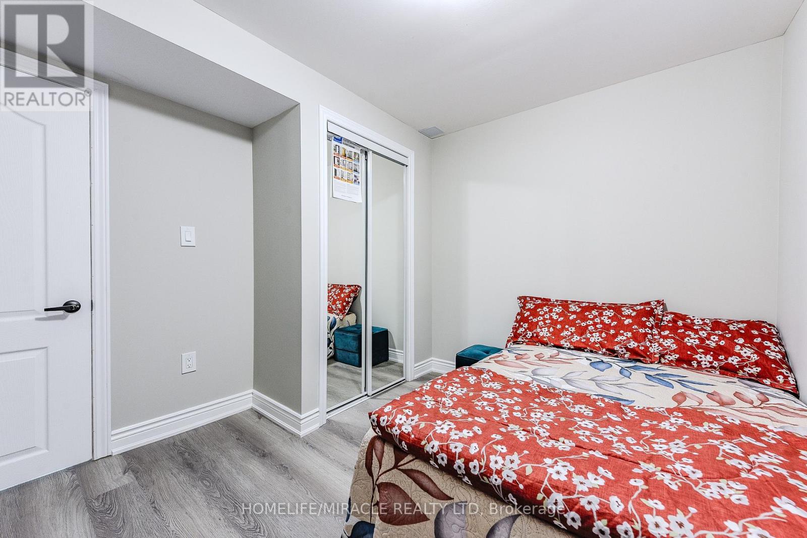 30 Peaceful Place, Brampton, Ontario  L6S 4E6 - Photo 37 - W12401769