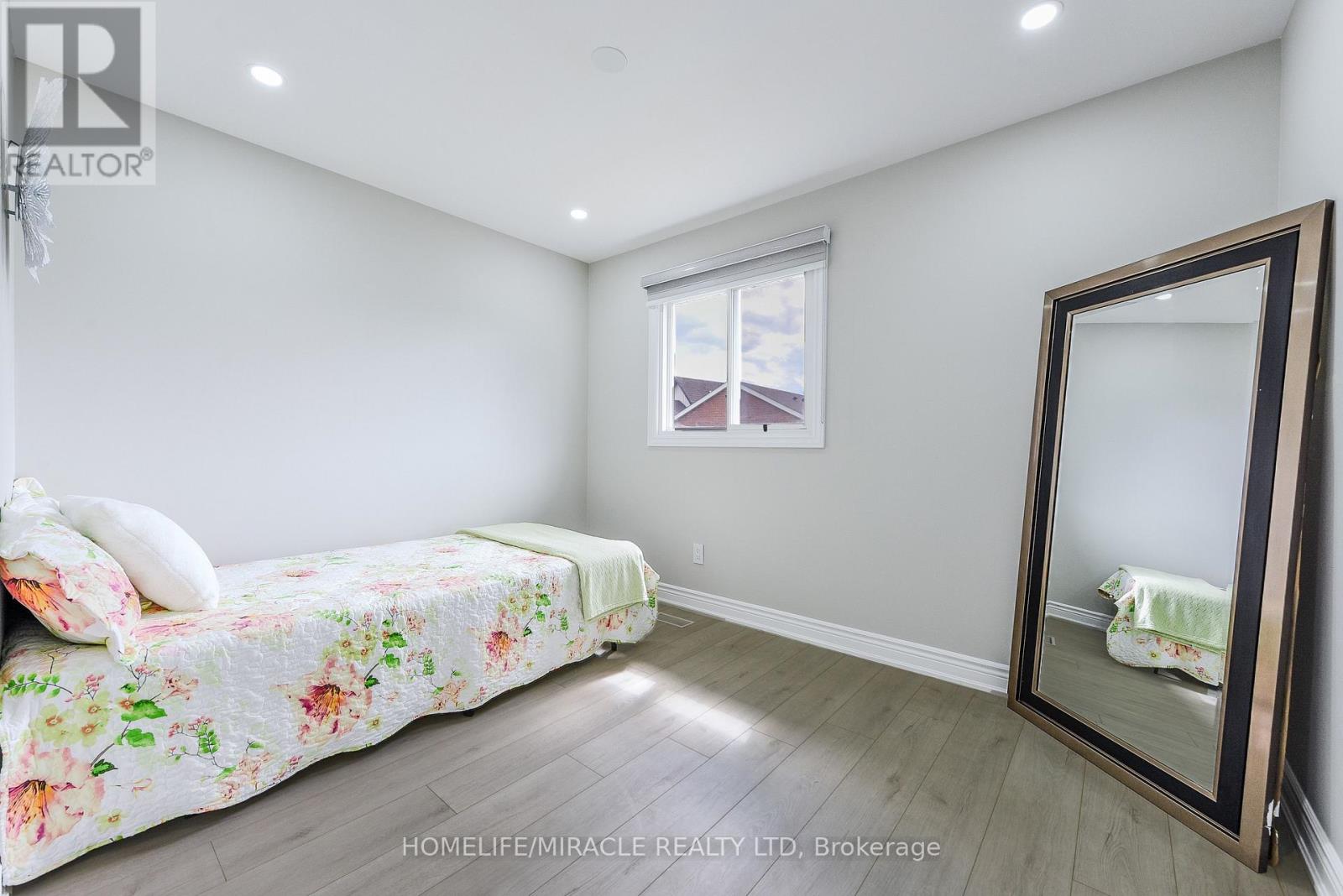 30 Peaceful Place, Brampton, Ontario  L6S 4E6 - Photo 32 - W12401769