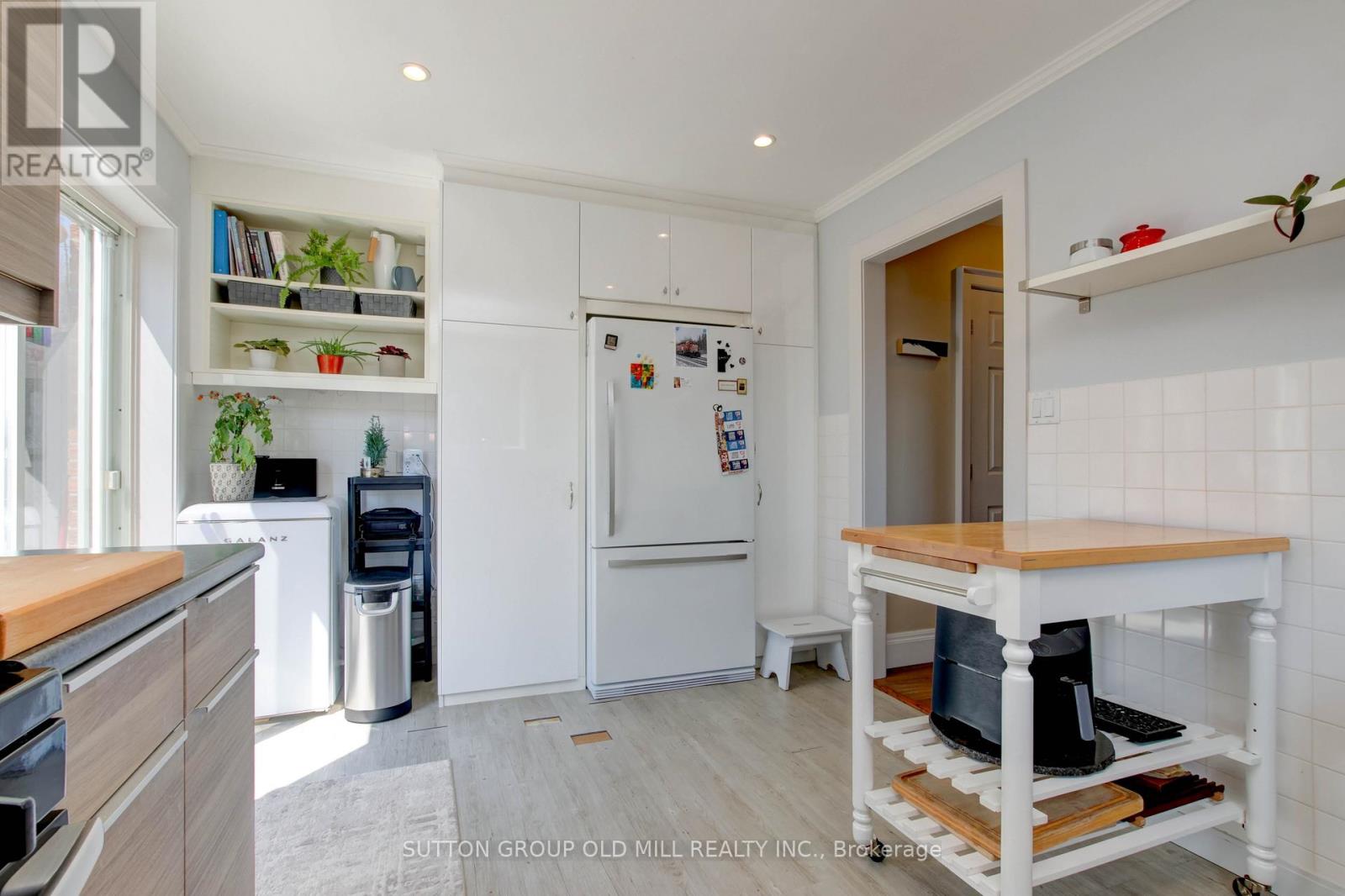 14 Louisa Street, Toronto, Ontario  M8V 2K6 - Photo 10 - W12408212