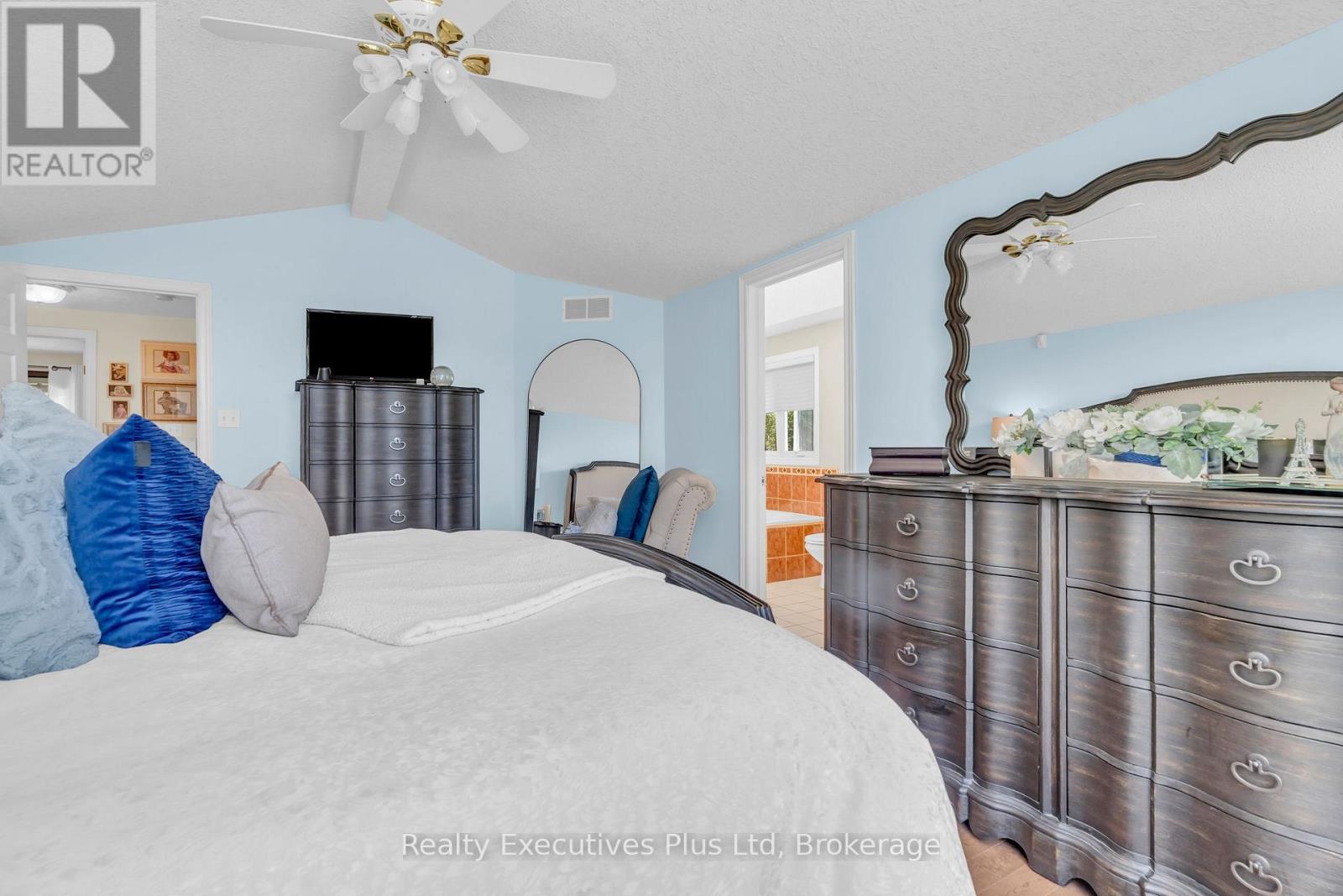 45 Fieldstone Road, Guelph, Ontario  N1L 1B4 - Photo 22 - X12408252