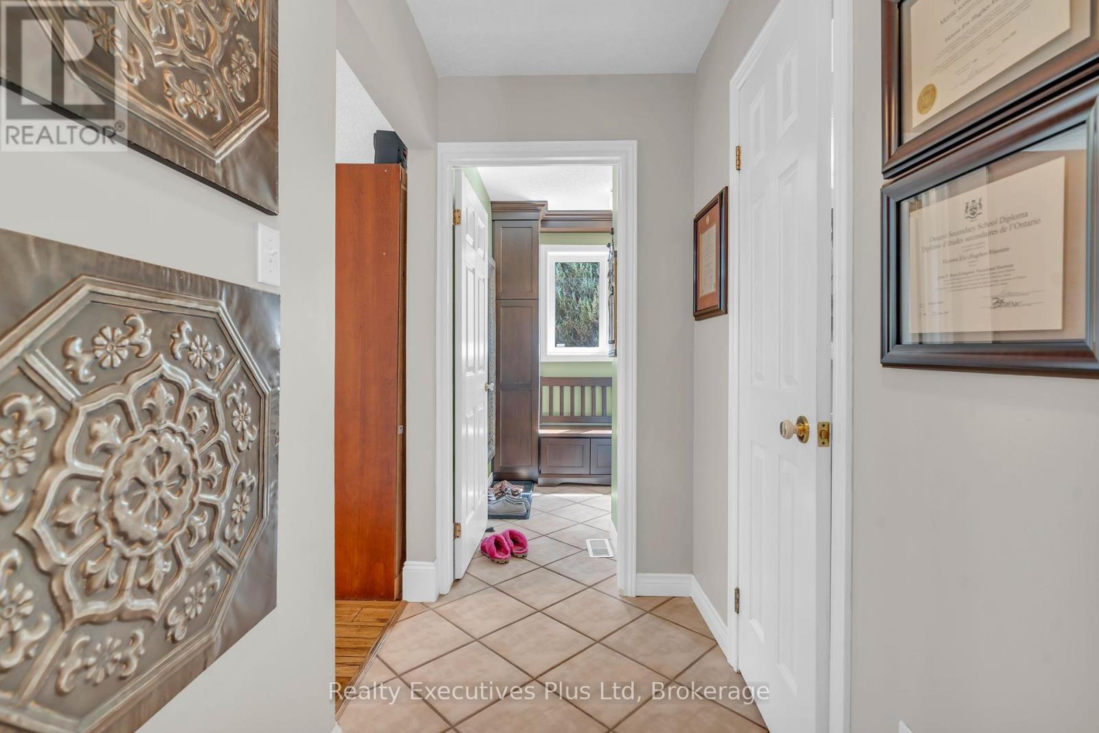 45 Fieldstone Road, Guelph, Ontario  N1L 1B4 - Photo 24 - X12408252