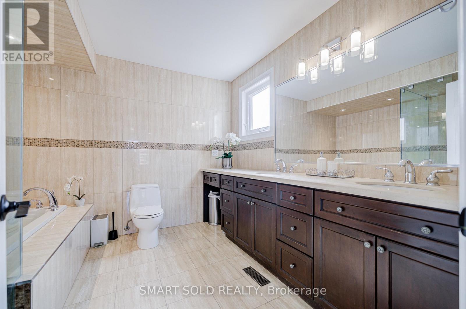 200 Rosedale Heights Drive, Vaughan (Uplands), Ontario  L4J 4W4 - Photo 30 - N12406920