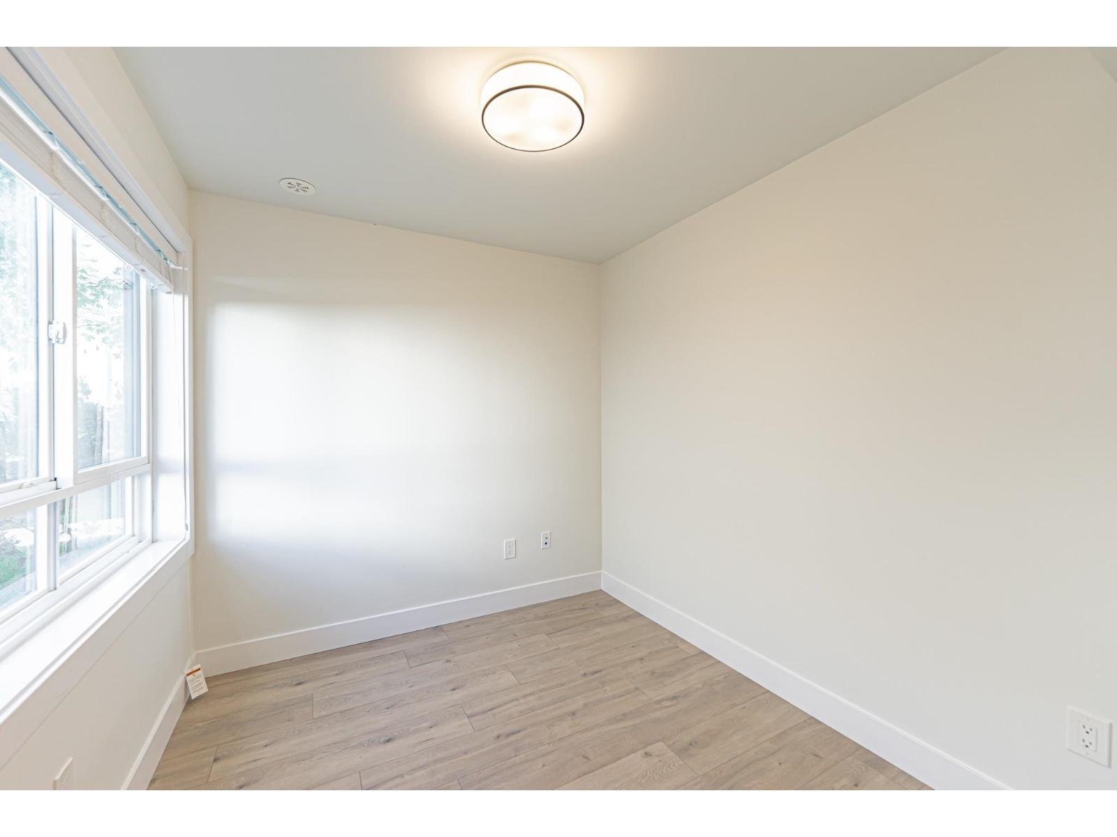 7 16358 23a Avenue, Surrey, British Columbia  V3Z 1J7 - Photo 5 - R3048374