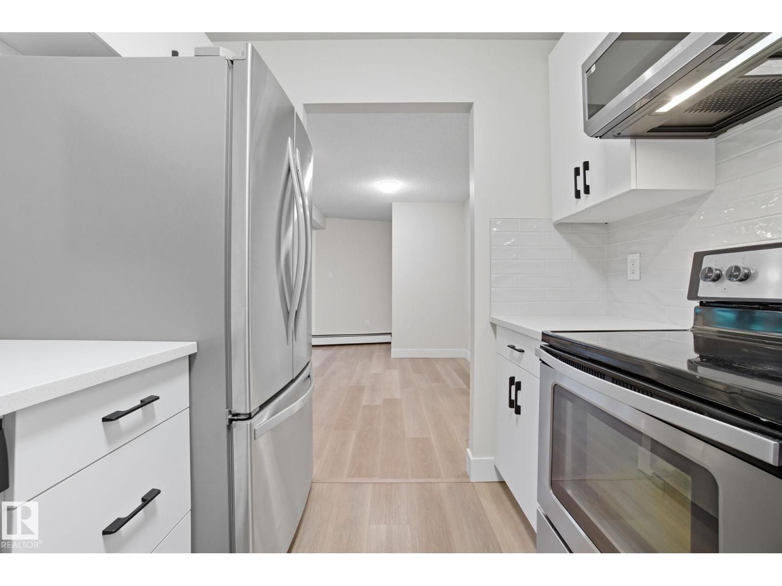 #6 10160 119 St Nw, Edmonton, Alberta  T5K 1Y9 - Photo 13 - E4458061