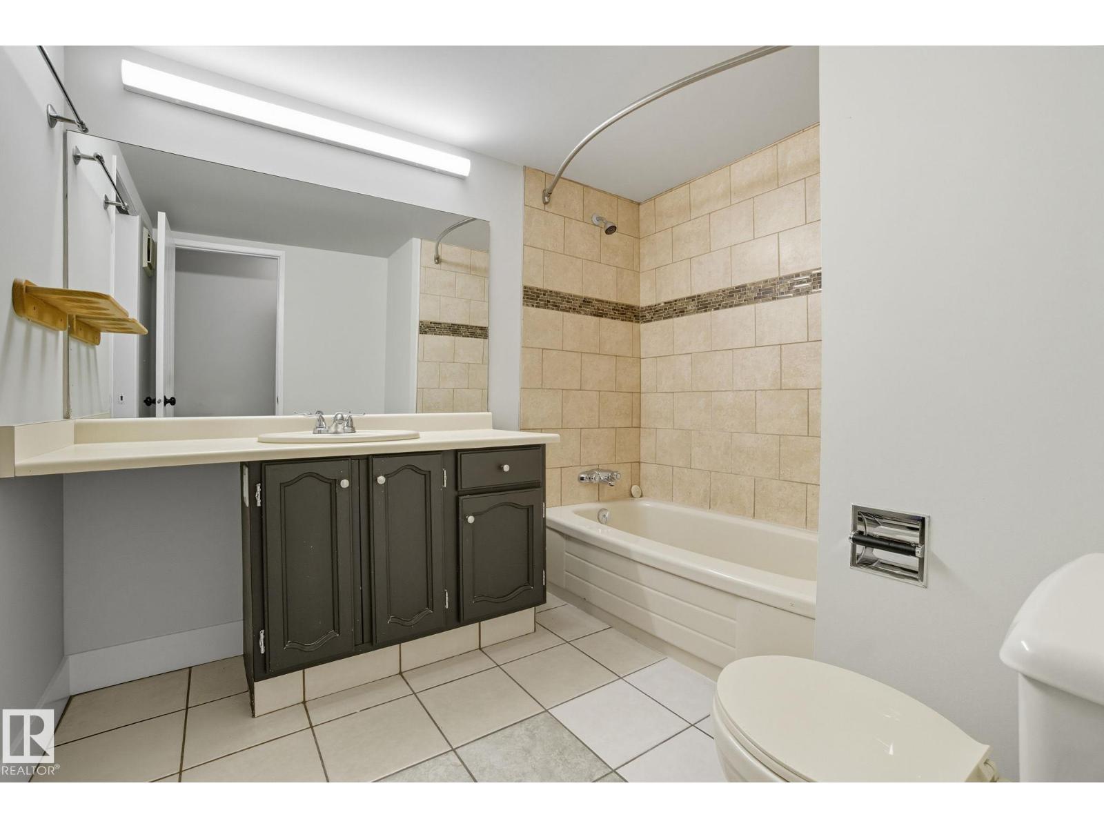 #6 10160 119 St Nw, Edmonton, Alberta  T5K 1Y9 - Photo 27 - E4458061