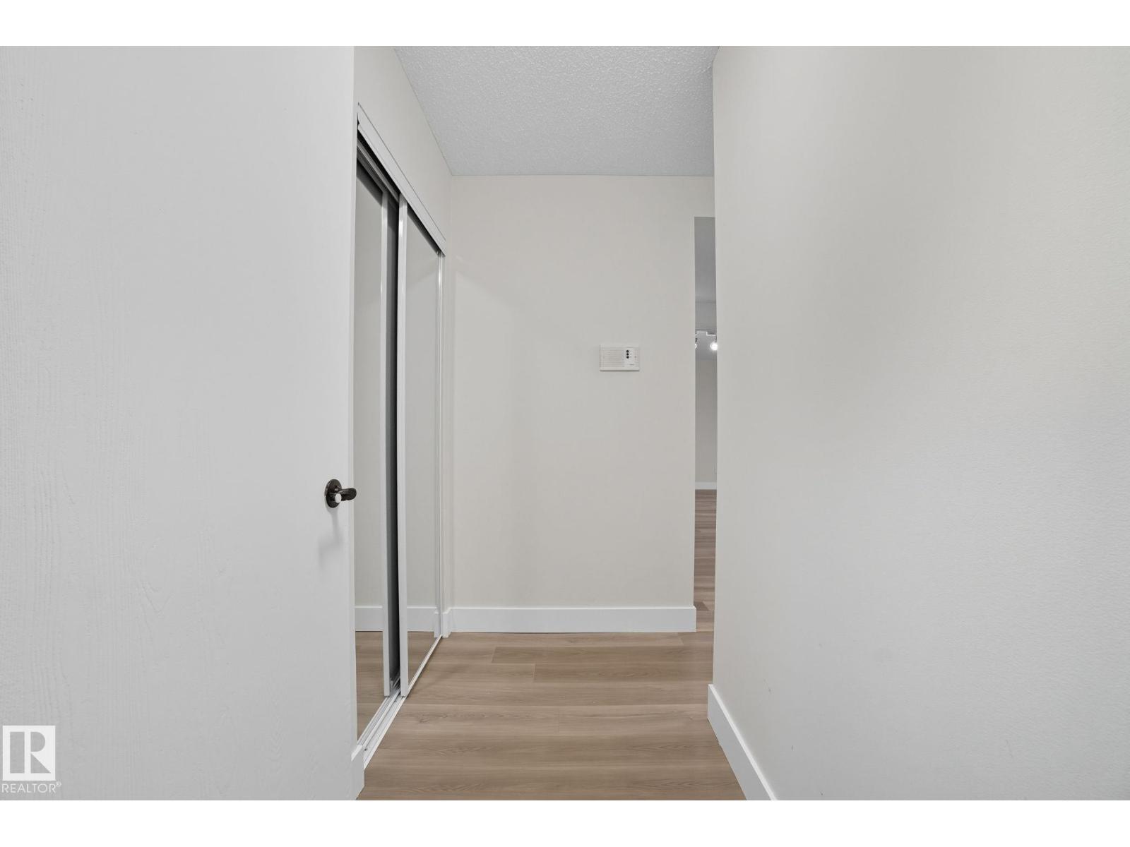 #6 10160 119 St Nw, Edmonton, Alberta  T5K 1Y9 - Photo 6 - E4458061