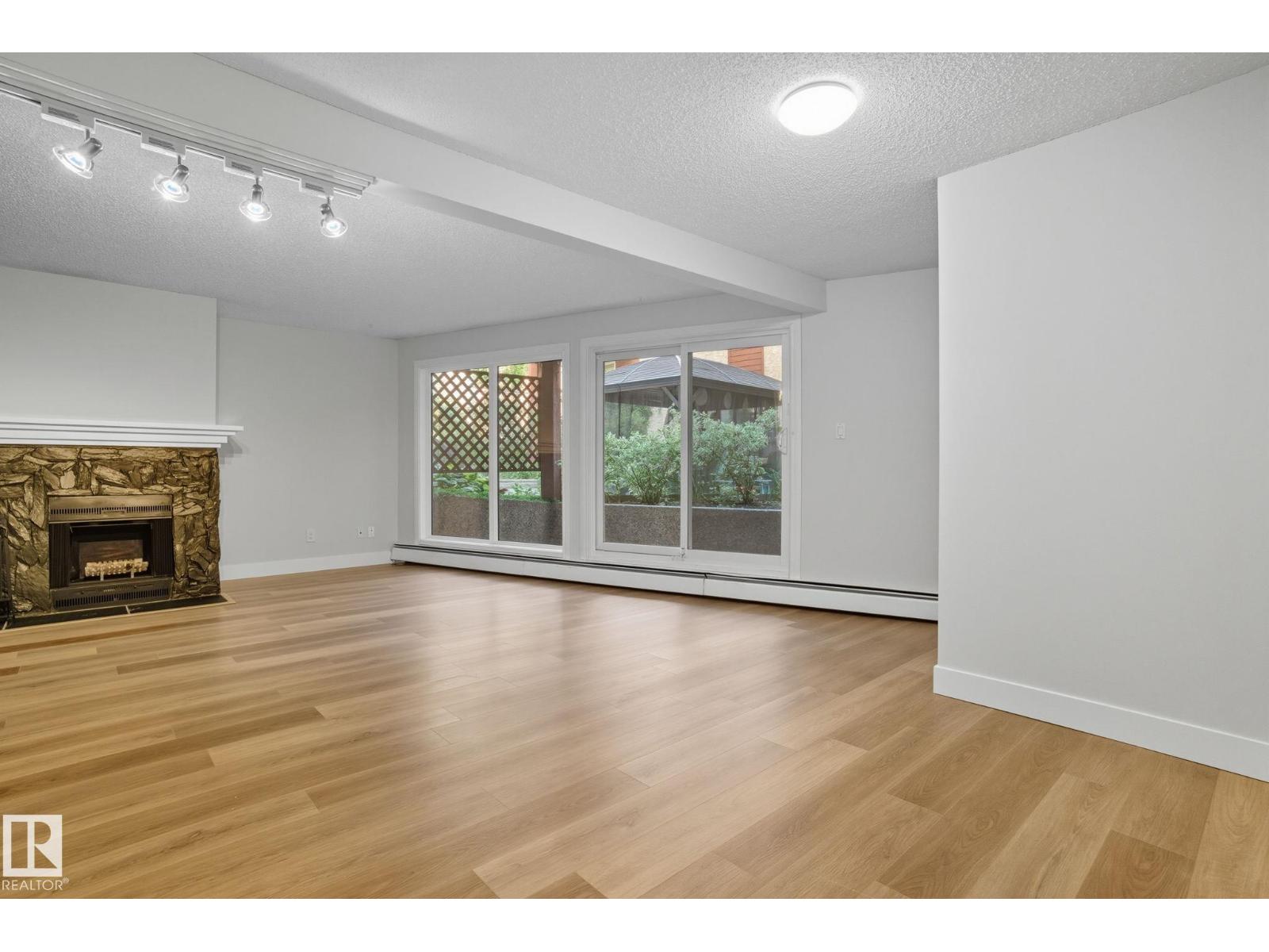#6 10160 119 St Nw, Edmonton, Alberta  T5K 1Y9 - Photo 7 - E4458061