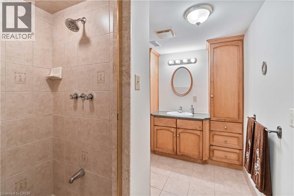 80 Margaret Avenue, Stoney Creek, Ontario  L8G 3G5 - Photo 41 - 40676226