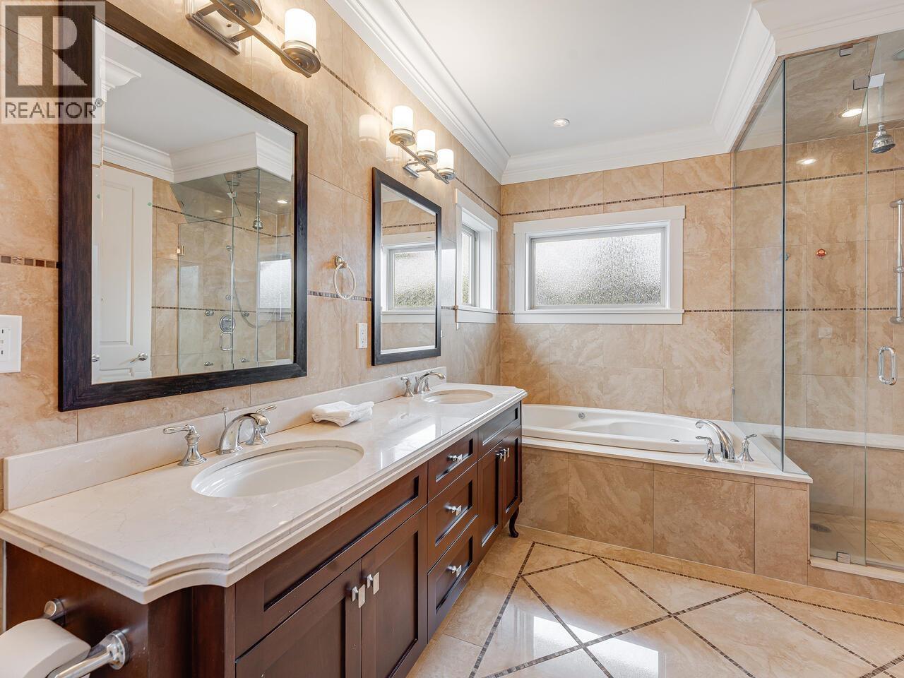 3780 Royalmore Avenue, Richmond, British Columbia  V7C 1P6 - Photo 19 - R3048820