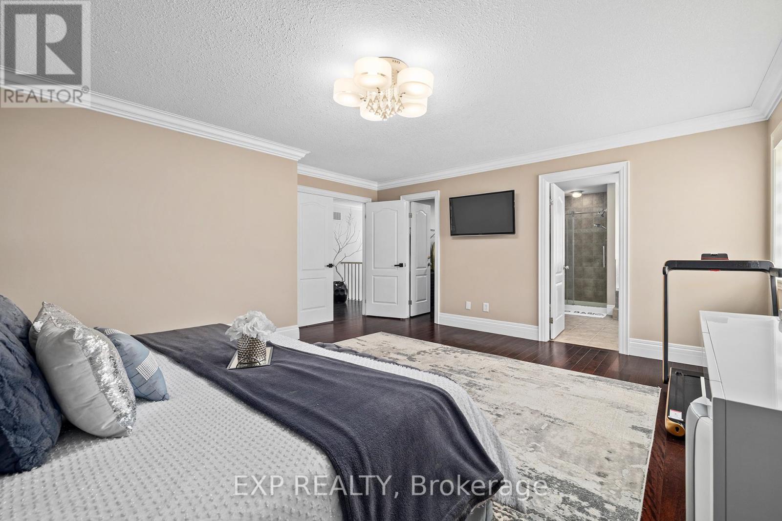 243 Sims Estate Drive, Kitchener, Ontario  N2A 4L4 - Photo 23 - X12406287