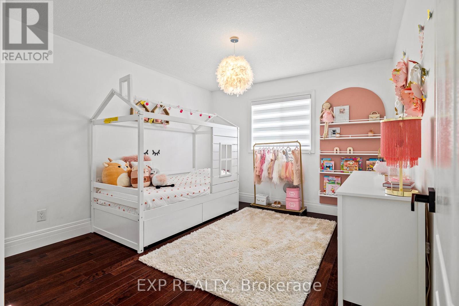 243 Sims Estate Drive, Kitchener, Ontario  N2A 4L4 - Photo 27 - X12406287