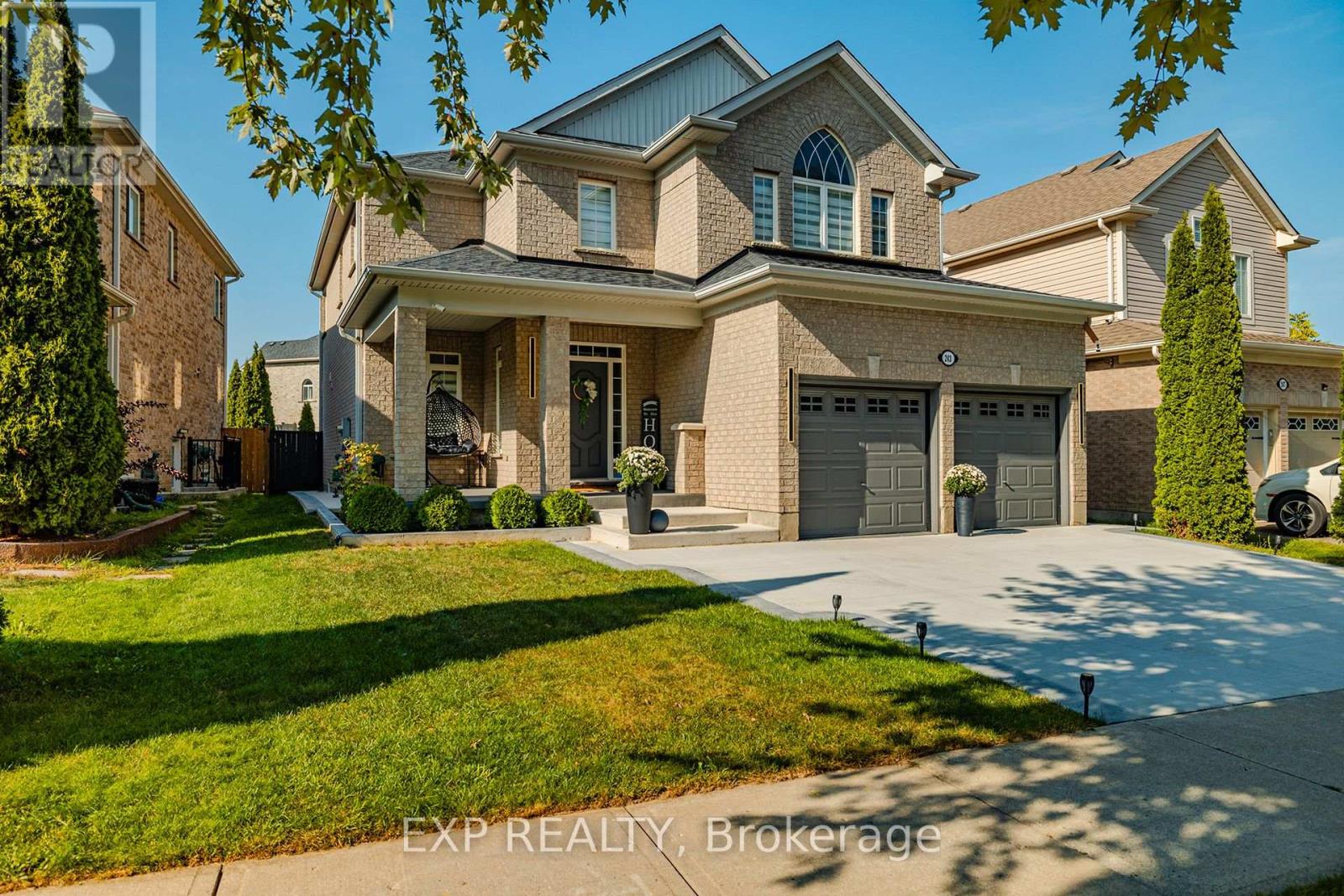 243 Sims Estate Drive, Kitchener, Ontario  N2A 4L4 - Photo 3 - X12406287
