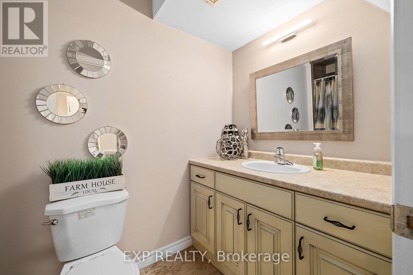 243 Sims Estate Drive, Kitchener, Ontario  N2A 4L4 - Photo 36 - X12406287