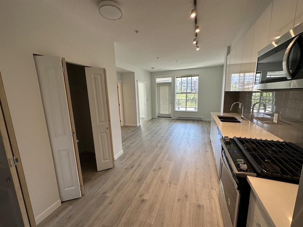 A201 8150 207 Street, Langley, British Columbia  V2Y 4J2 - Photo 2 - R3048315