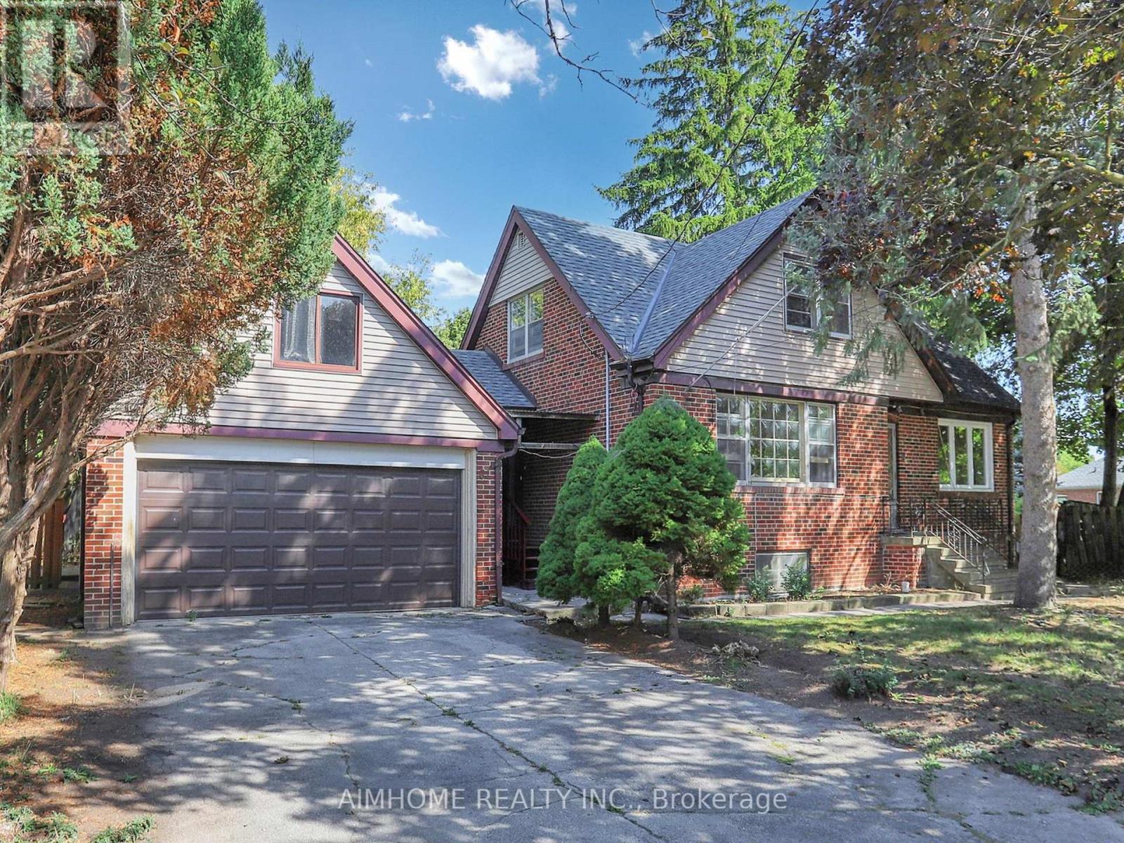 61 Talbot Road, Toronto, Ontario  M2M 1S1 - Photo 1 - C12408283