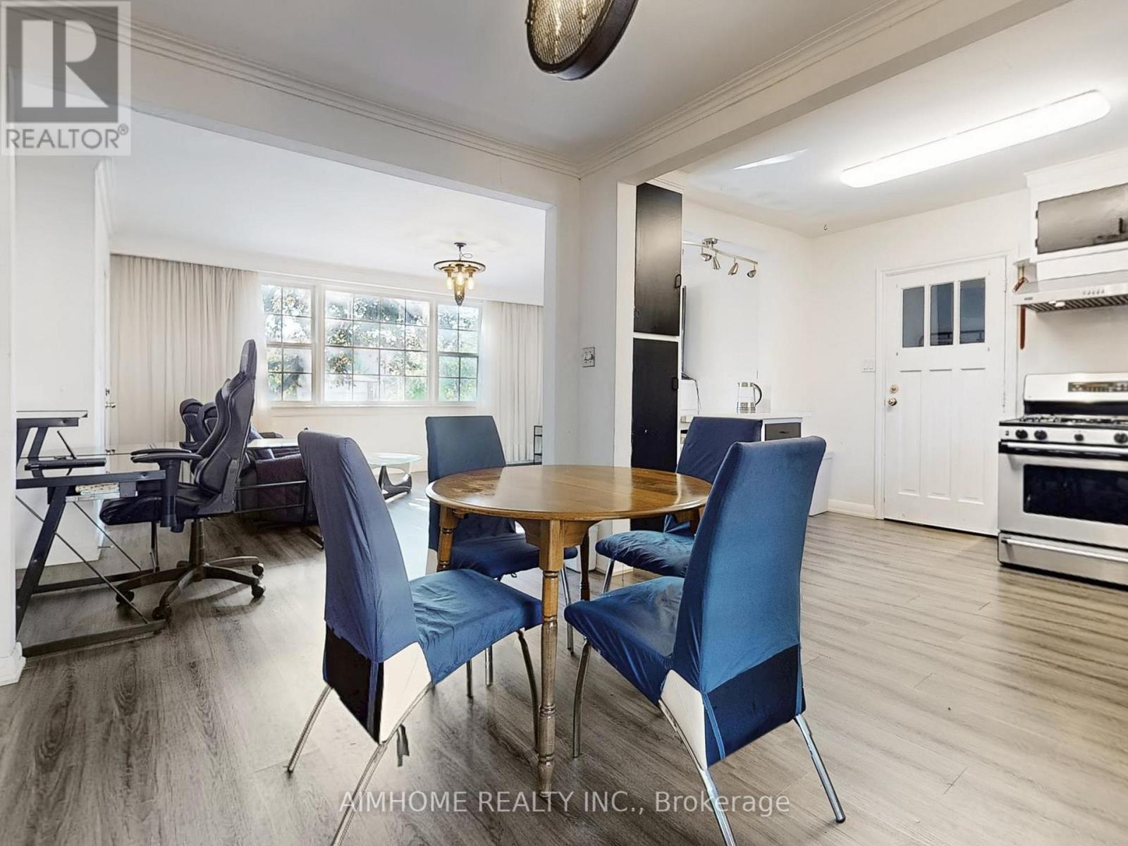 61 Talbot Road, Toronto, Ontario  M2M 1S1 - Photo 10 - C12408283