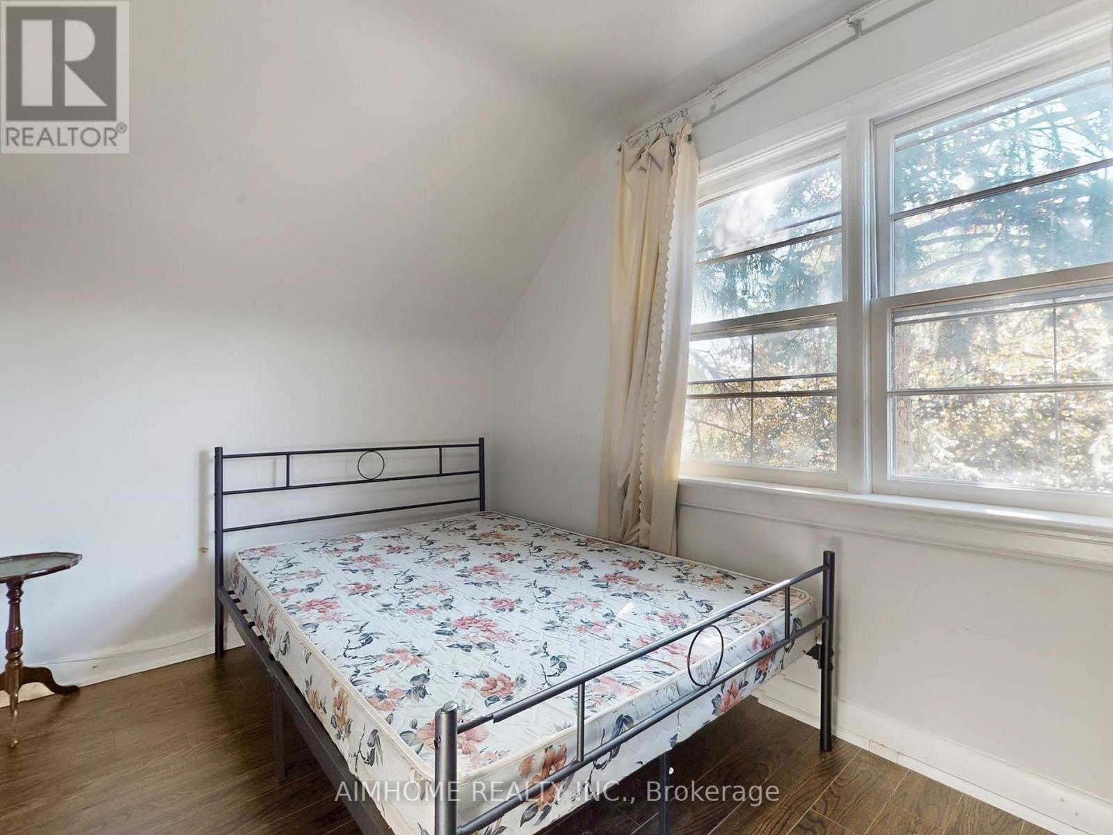 61 Talbot Road, Toronto, Ontario  M2M 1S1 - Photo 26 - C12408283