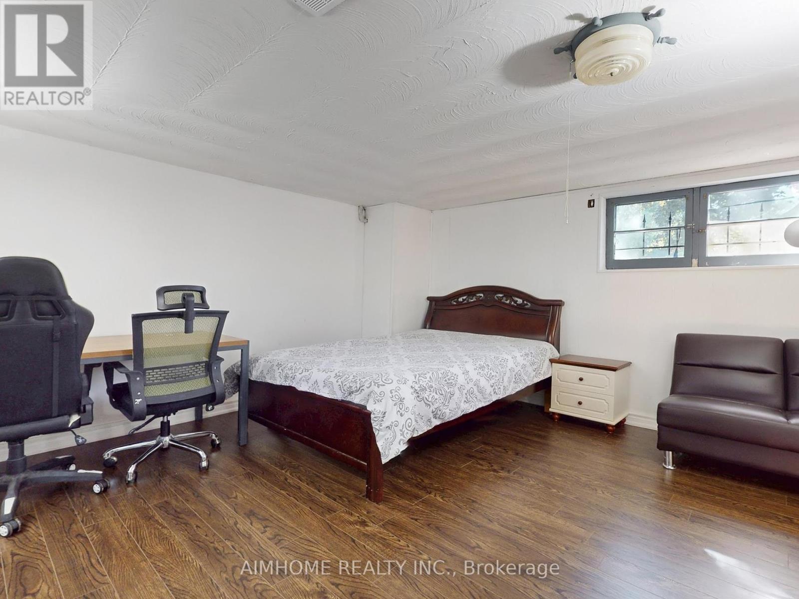 61 Talbot Road, Toronto, Ontario  M2M 1S1 - Photo 36 - C12408283