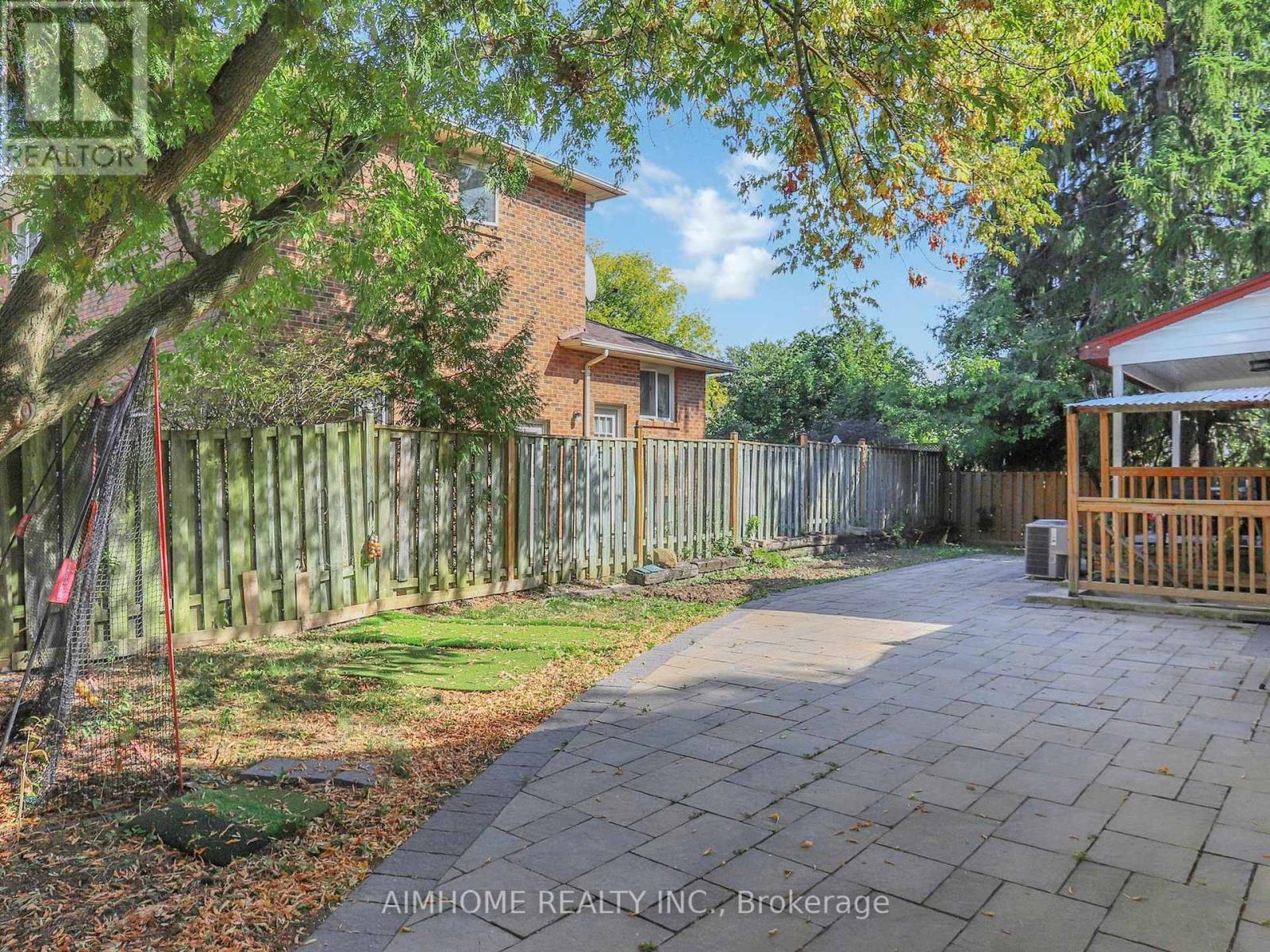 61 Talbot Road, Toronto, Ontario  M2M 1S1 - Photo 46 - C12408283