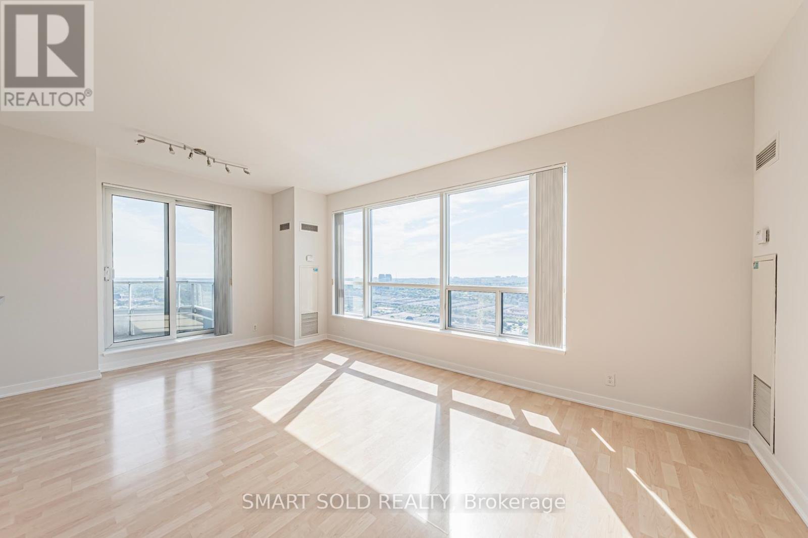 Property at PH506 - 38 LEE CENTRE DRIVE image 4