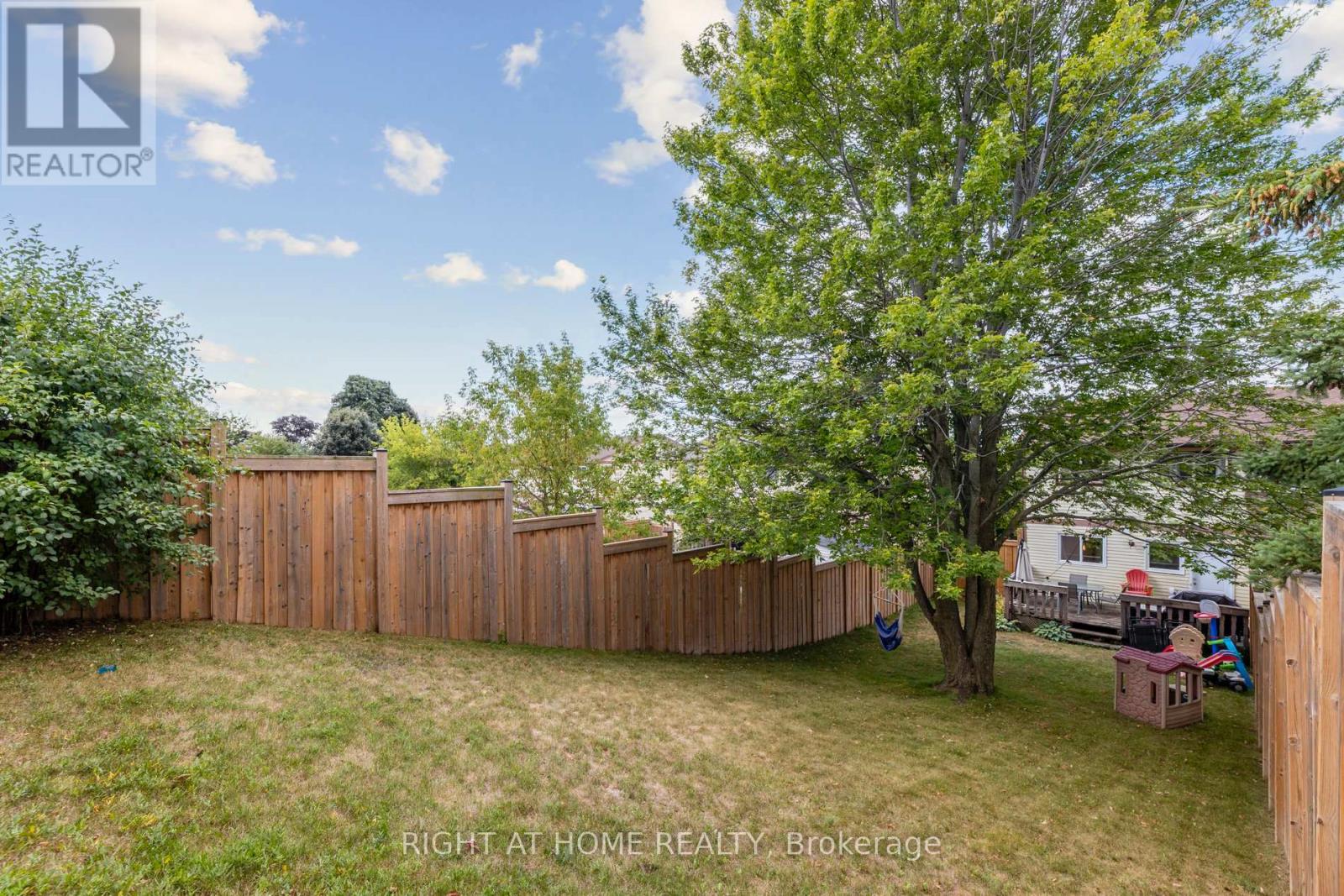 923 Southridge Street, Oshawa (Donevan), Ontario  L1H 8A4 - Photo 38 - E12408292