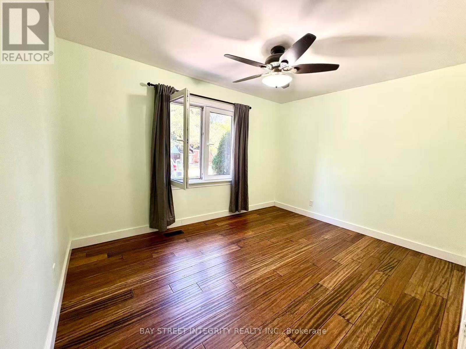 1270 Crossfield Bend, Mississauga, Ontario  L5G 3P4 - Photo 15 - W12408288