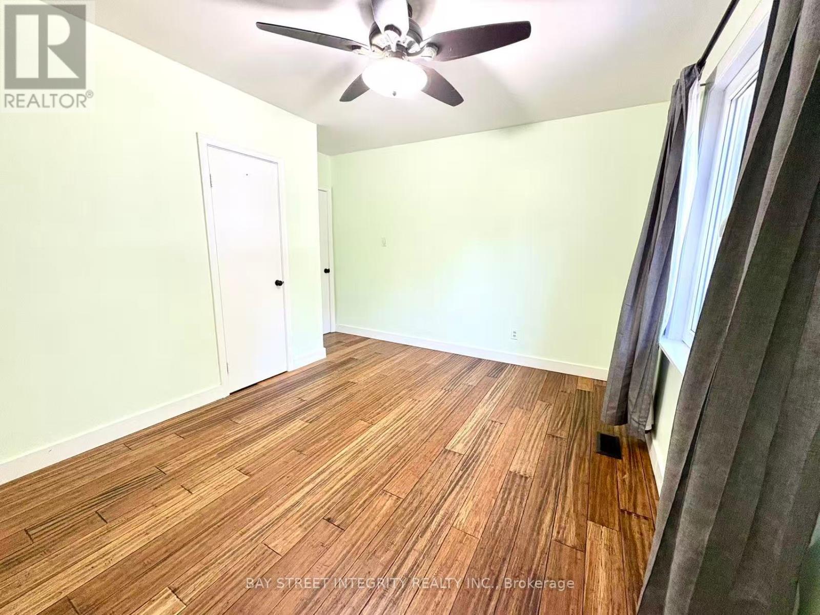 1270 Crossfield Bend, Mississauga, Ontario  L5G 3P4 - Photo 16 - W12408288