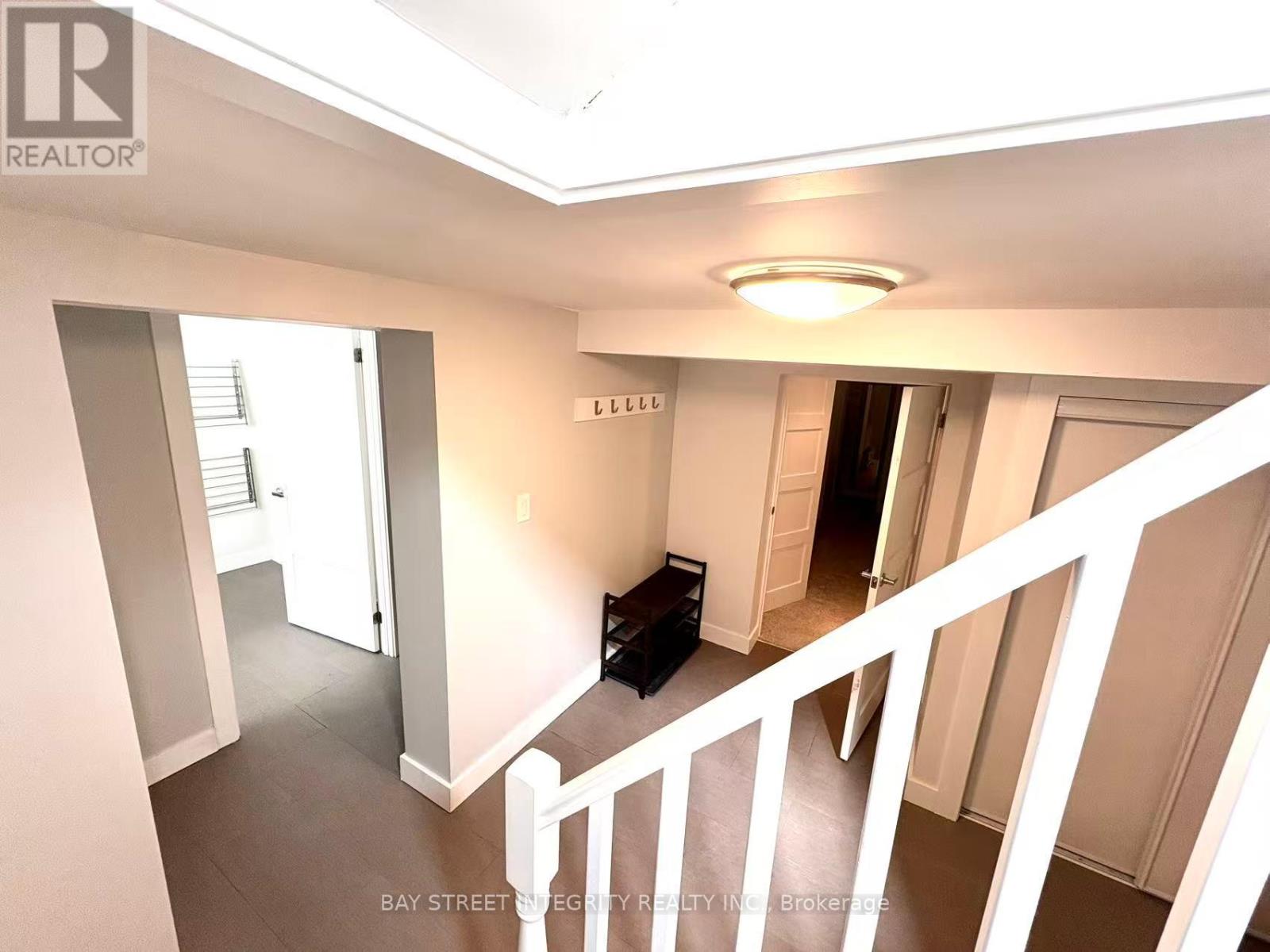 1270 Crossfield Bend, Mississauga, Ontario  L5G 3P4 - Photo 21 - W12408288