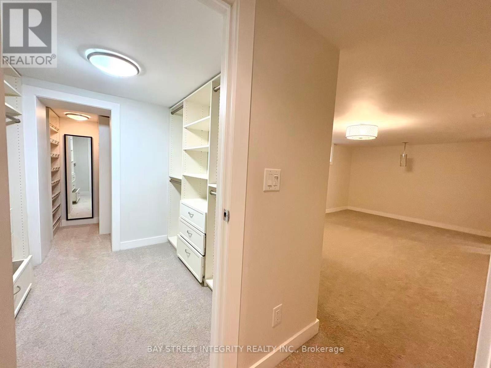 1270 Crossfield Bend, Mississauga, Ontario  L5G 3P4 - Photo 25 - W12408288