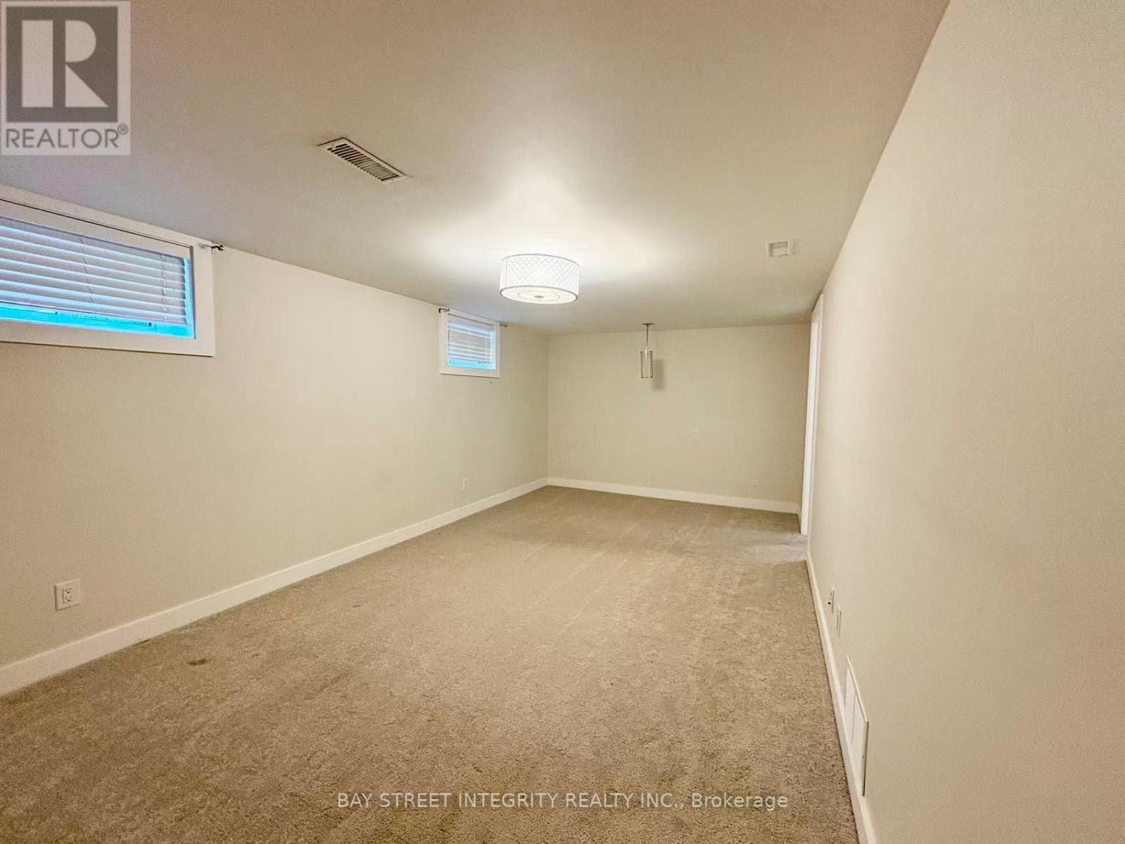 1270 Crossfield Bend, Mississauga, Ontario  L5G 3P4 - Photo 27 - W12408288