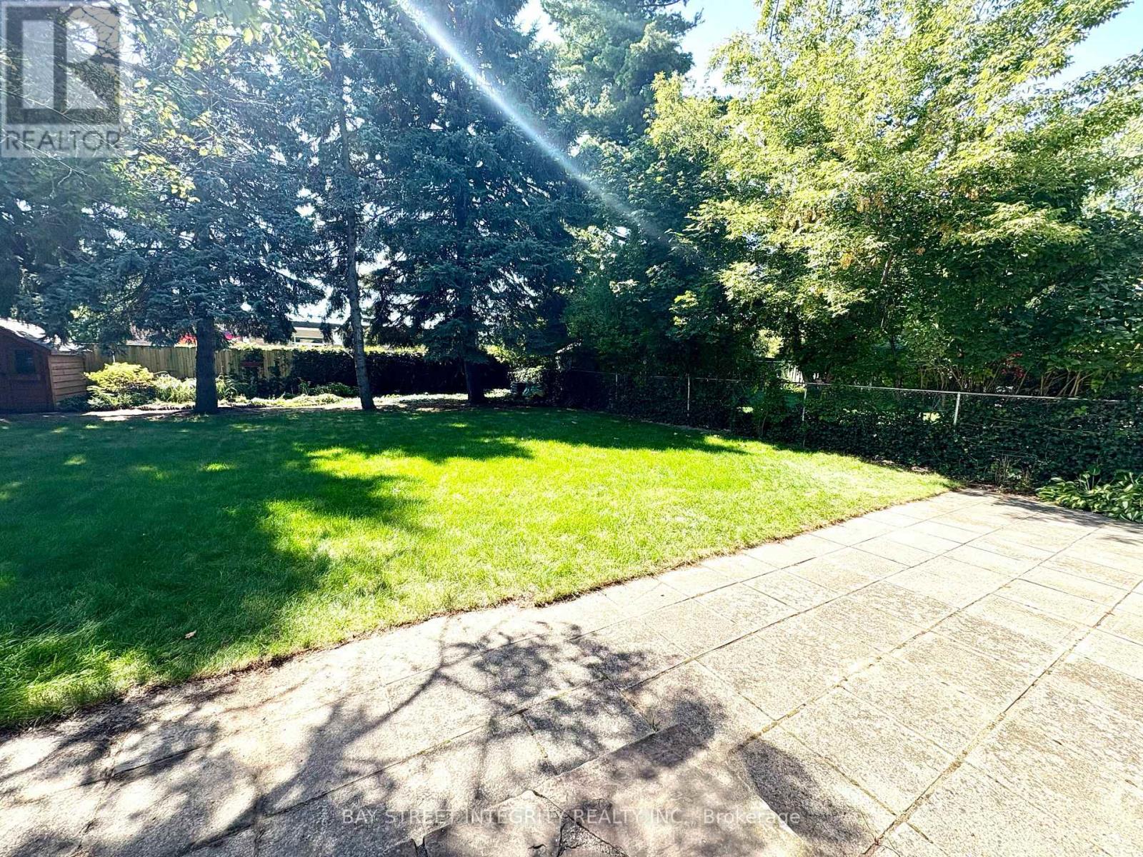 1270 Crossfield Bend, Mississauga, Ontario  L5G 3P4 - Photo 33 - W12408288
