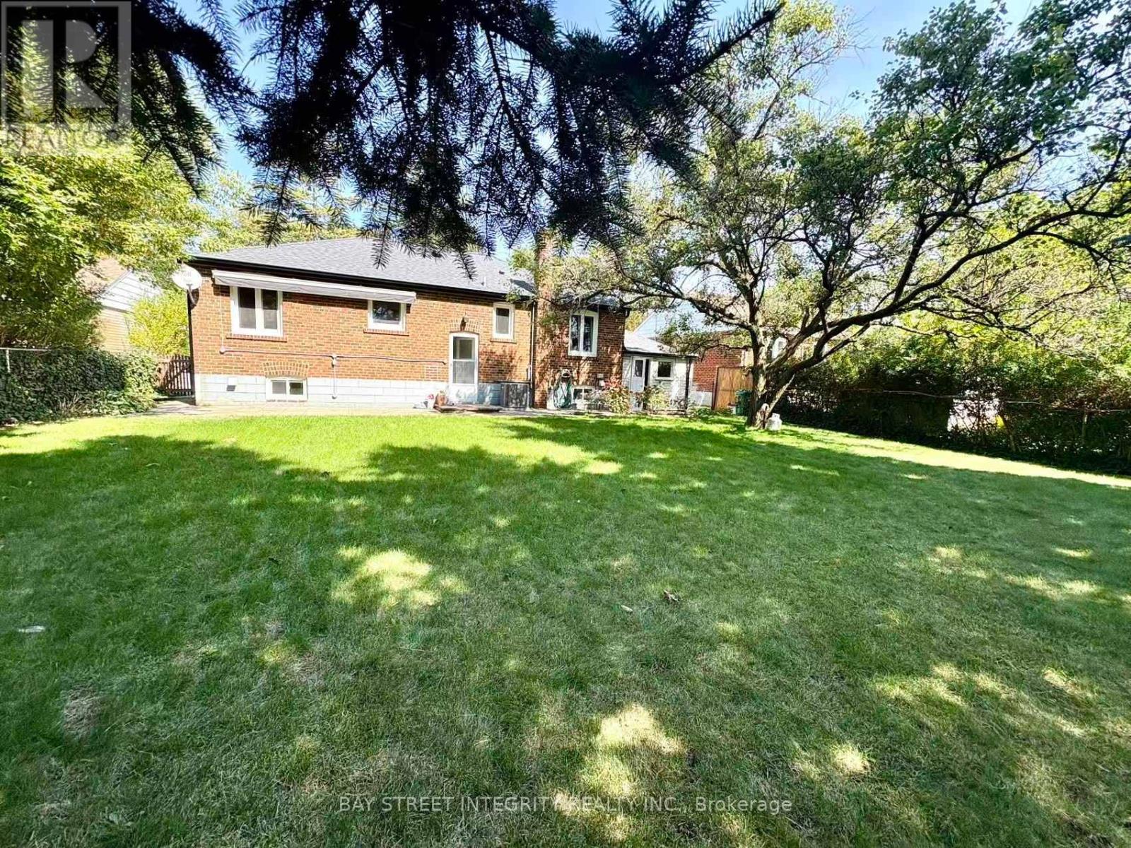 1270 Crossfield Bend, Mississauga, Ontario  L5G 3P4 - Photo 35 - W12408288