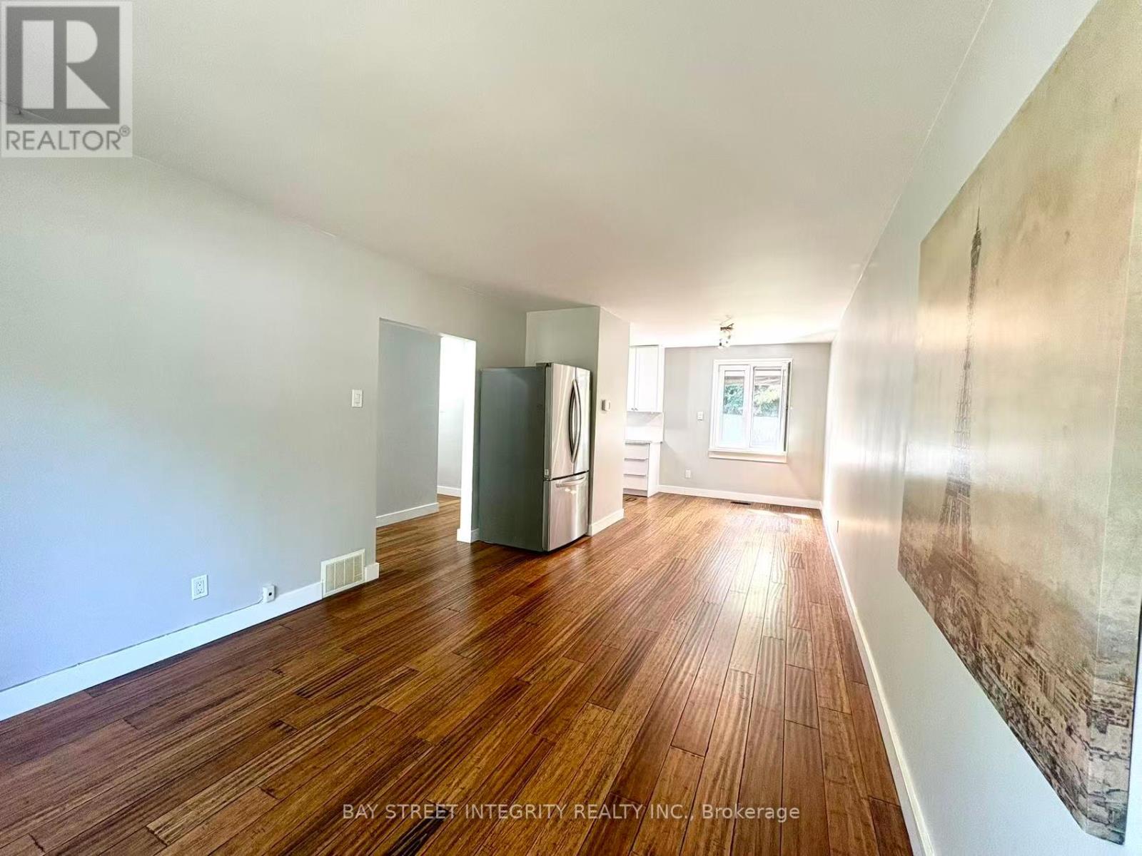 1270 Crossfield Bend, Mississauga, Ontario  L5G 3P4 - Photo 5 - W12408288