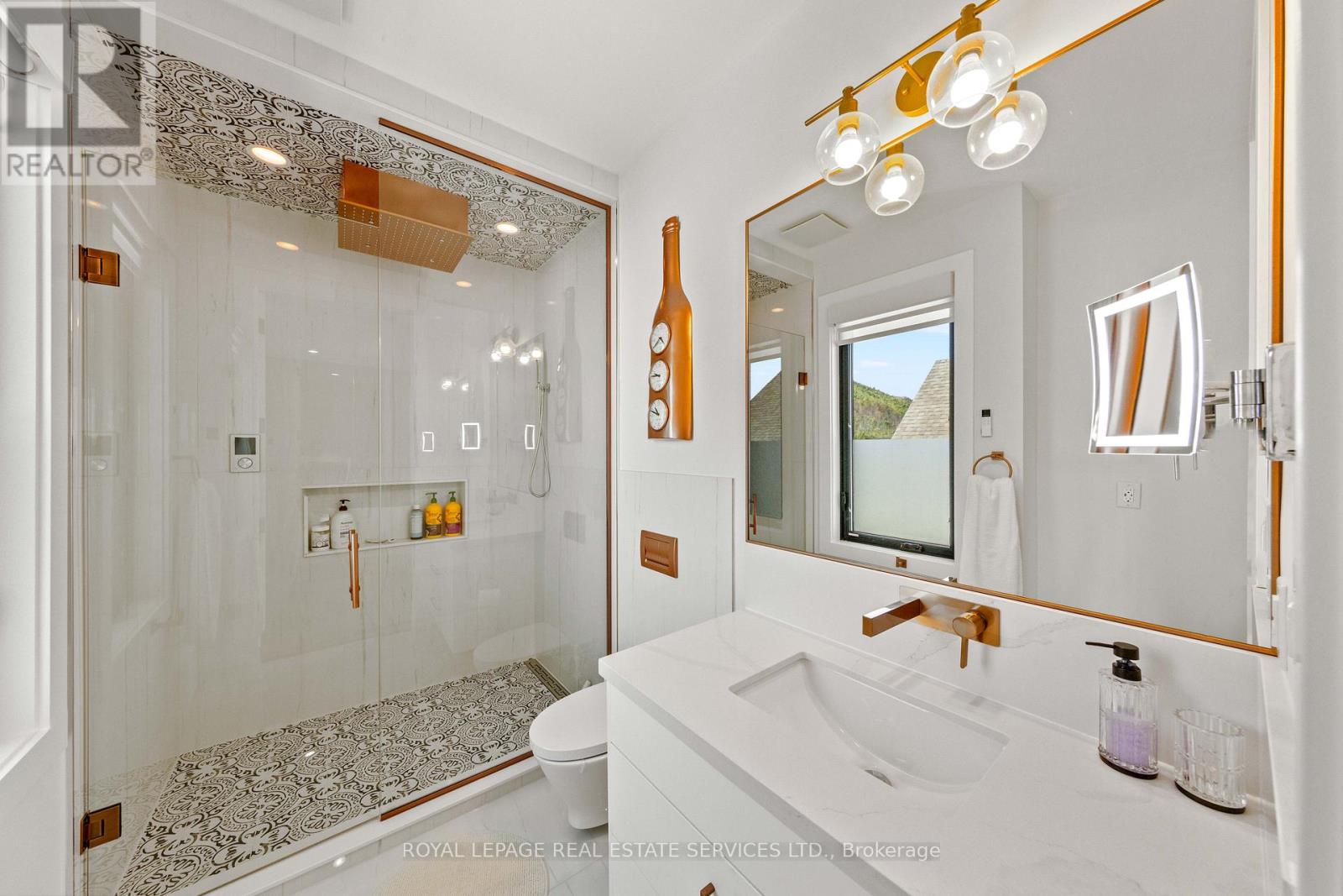 118 Barton Boulevard, Blue Mountains, Ontario  N0H 1J0 - Photo 26 - X12408274