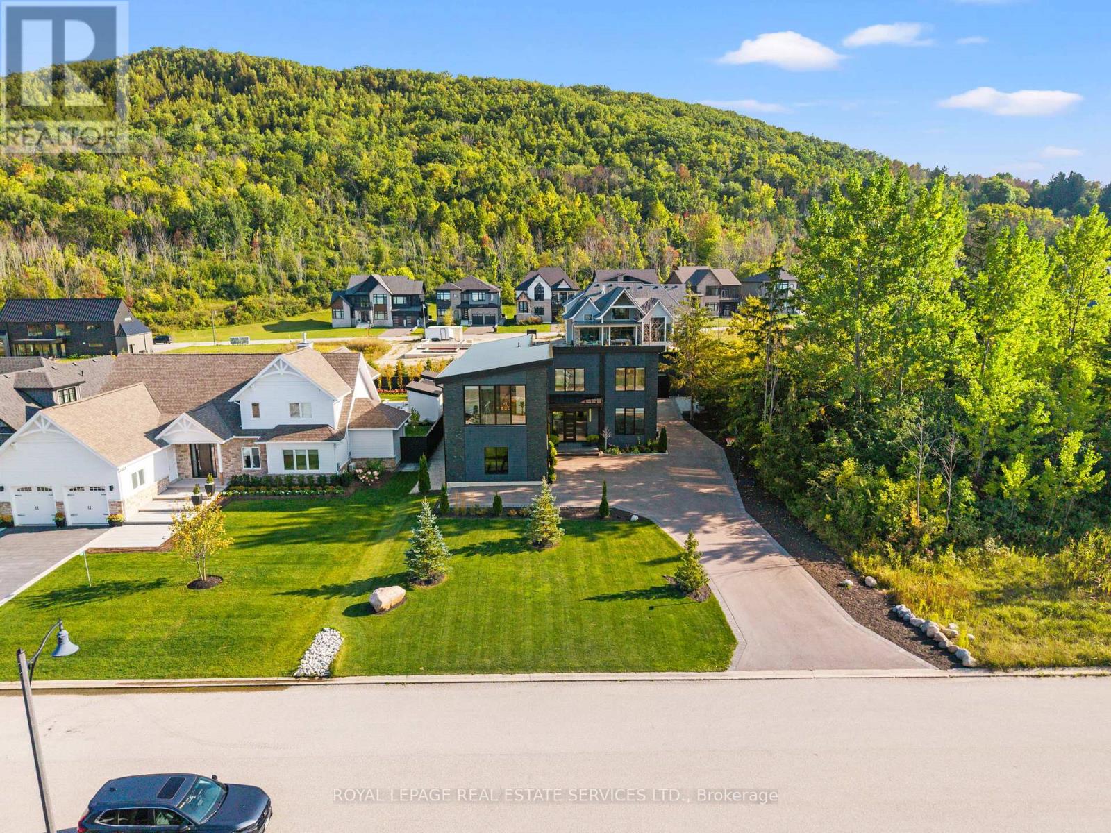 118 Barton Boulevard, Blue Mountains, Ontario  N0H 1J0 - Photo 48 - X12408274