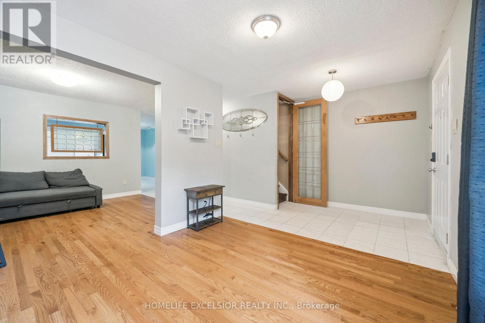 Property at 149 - 1247 HURON STREET image 3