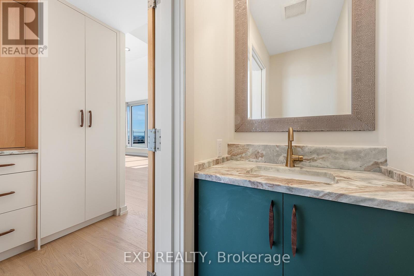 2309 - 324 Laurier Avenue W, Ottawa, Ontario  K1N 6P6 - Photo 4 - X12408317