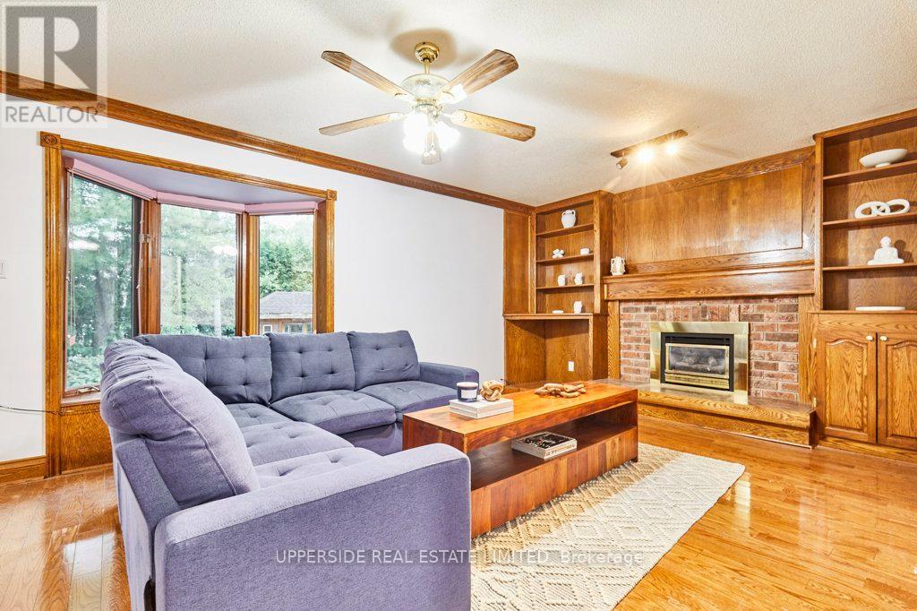 1201 Abbey Road, Pickering, Ontario  L1X 1W1 - Photo 10 - E12408310