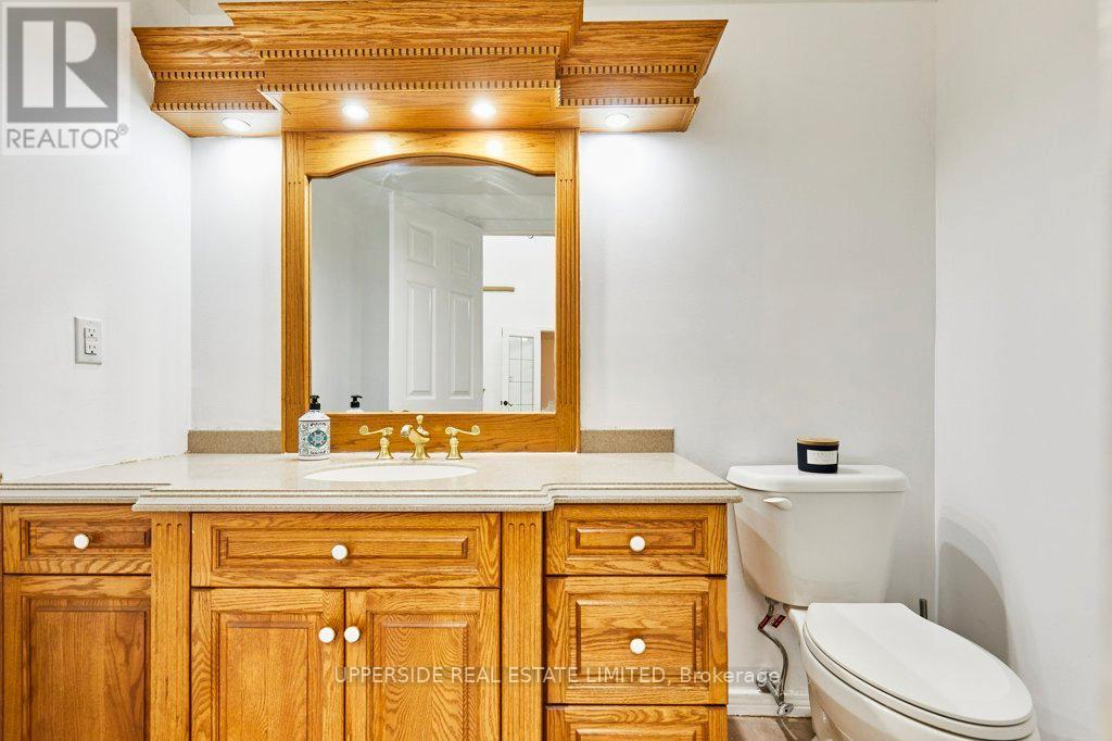 1201 Abbey Road, Pickering, Ontario  L1X 1W1 - Photo 12 - E12408310