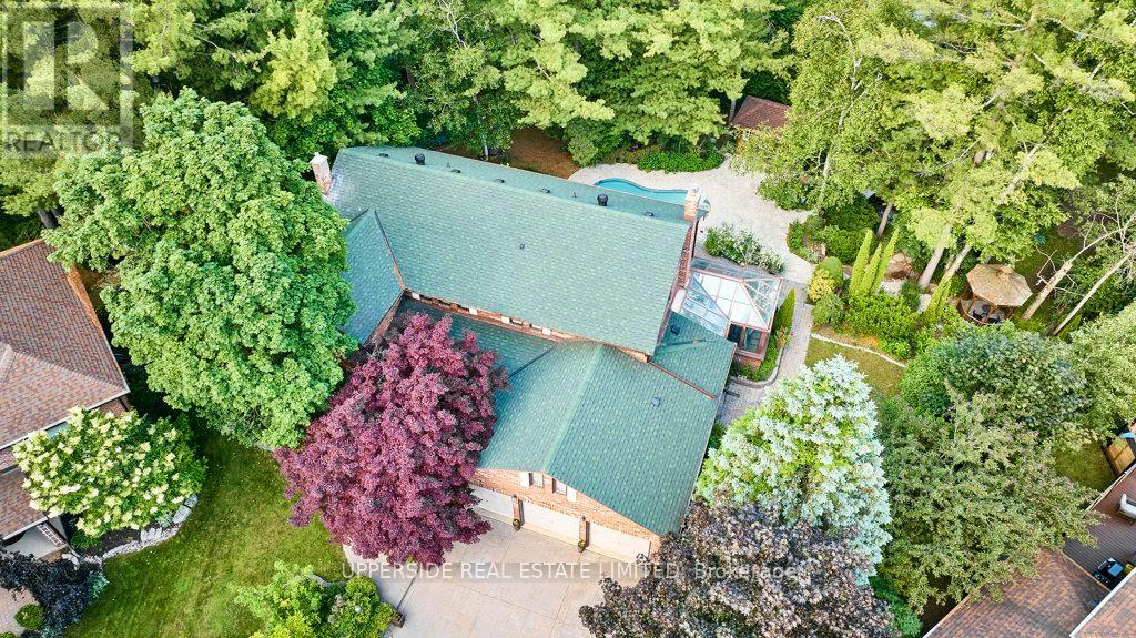 1201 Abbey Road, Pickering, Ontario  L1X 1W1 - Photo 2 - E12408310